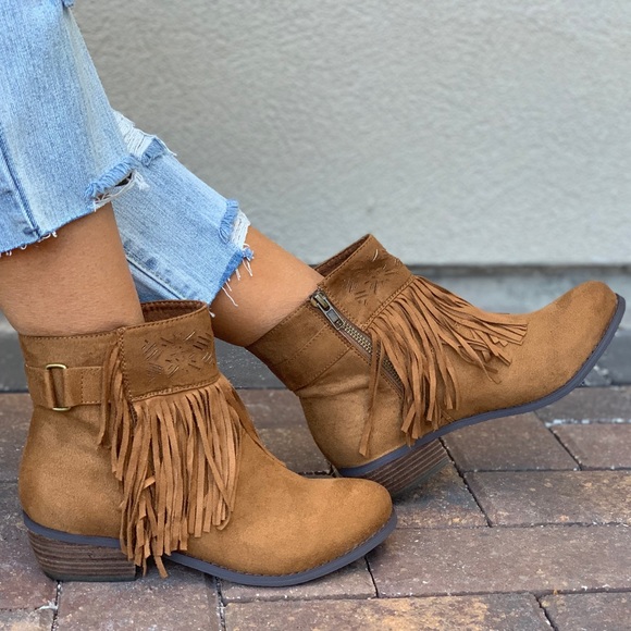 NIB Cognac Fringe Combat Ankle Boots - Picture 5 of 7